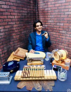 Read more about the article Cigar Roller Los Angeles
